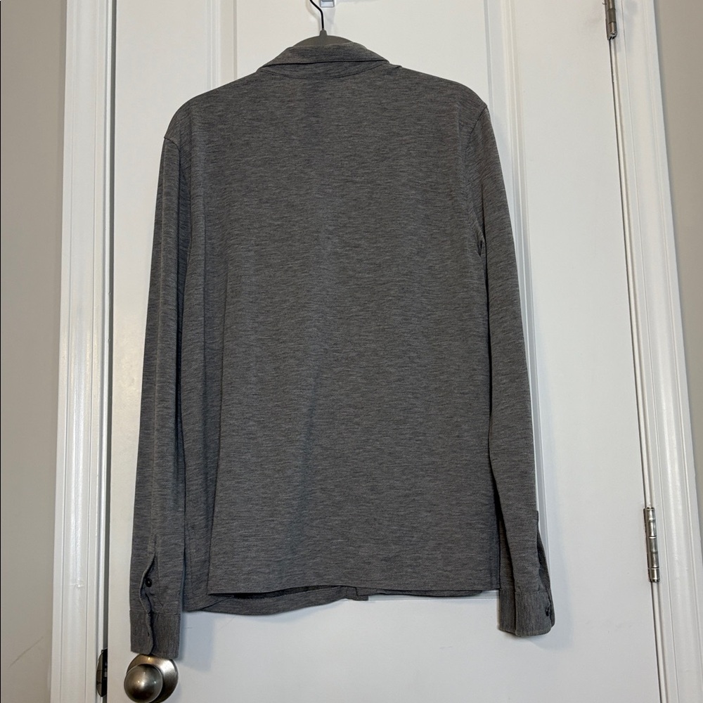 Vuori Men’s Gray long sleeve Buttoned down performance collared Shirt Medium - Picture 8 of 8